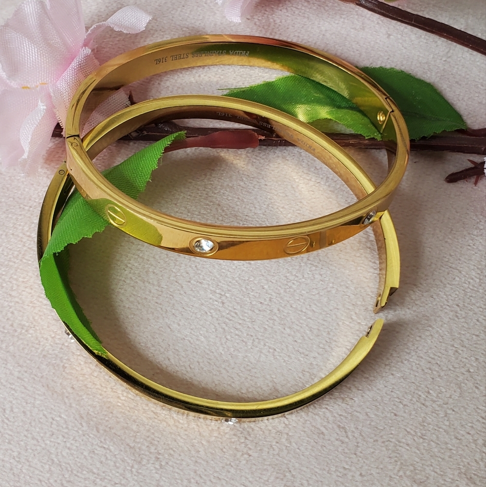 Beautiful stainless steel bracelet Gold Color - Picture 4 of 9